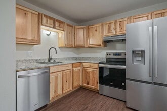Building Photo - Updated 2-Bed Oasis in Cheyenne