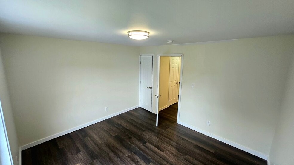 Building Photo - 33 Highland Ave
