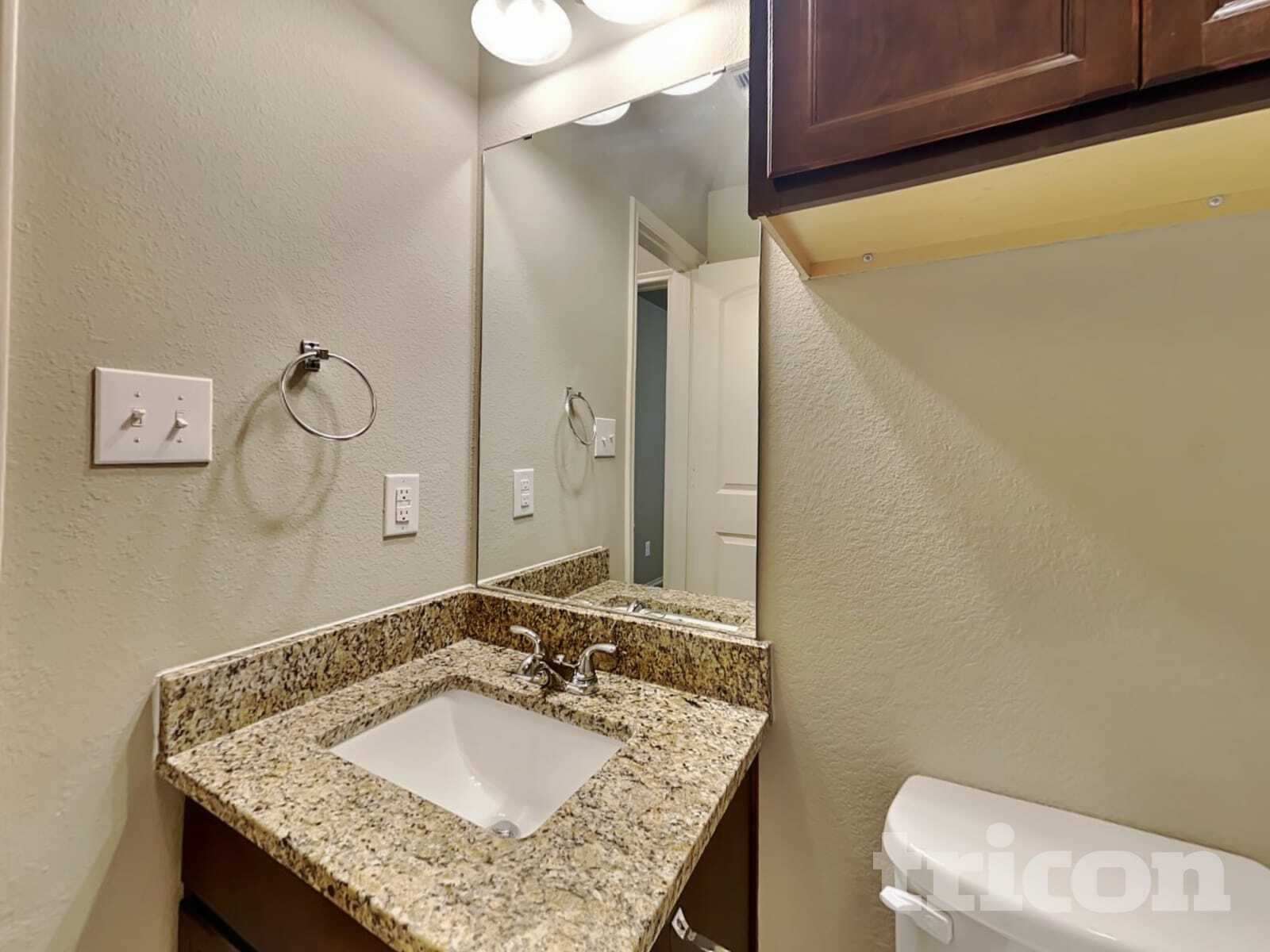 Building Photo - 955 Oak Falls Dr