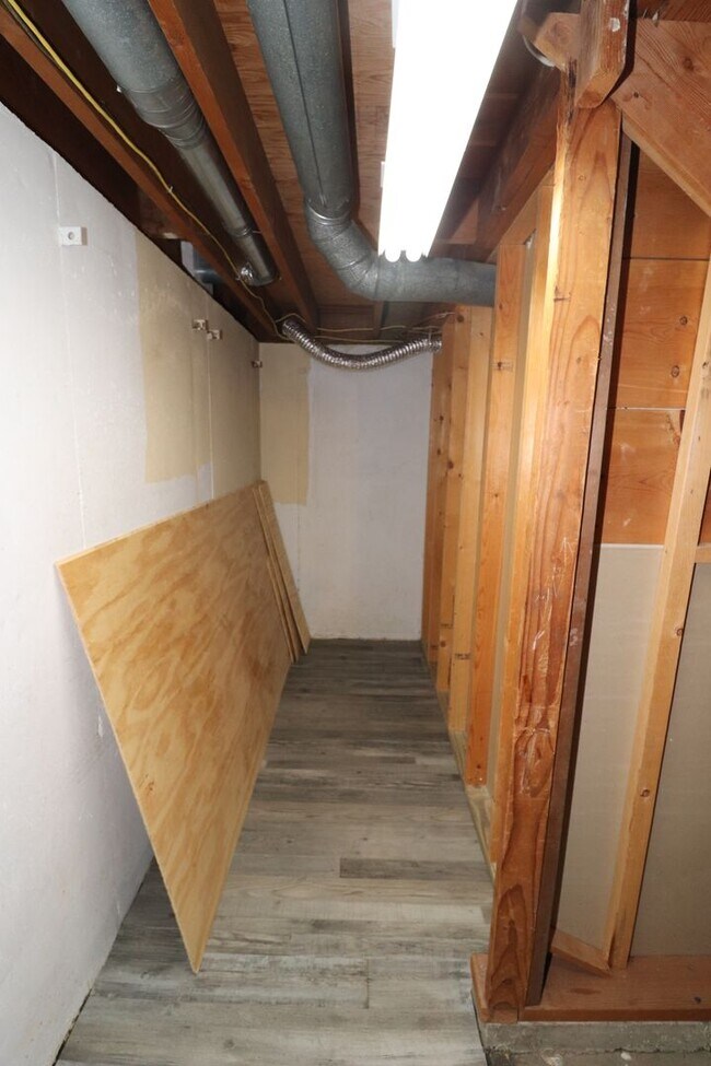 Building Photo - Spacious Home for rent!