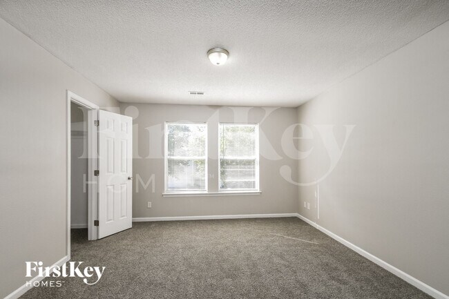 Building Photo - 16700 Aulton Dr