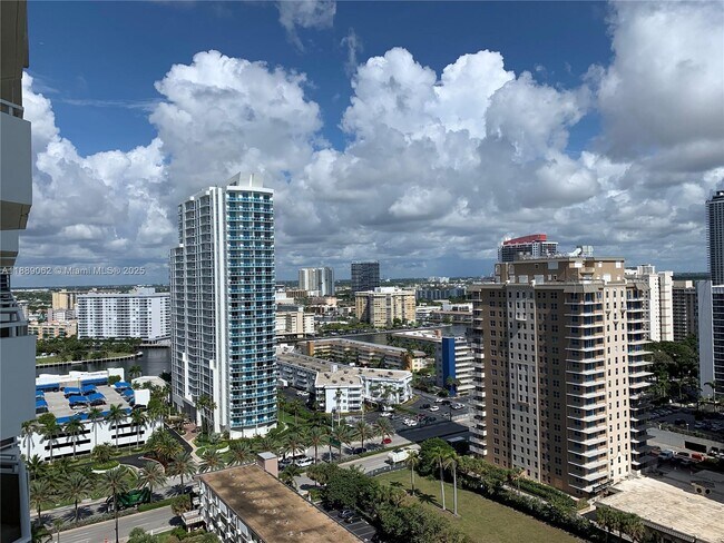 Building Photo - 1950 S Ocean Dr