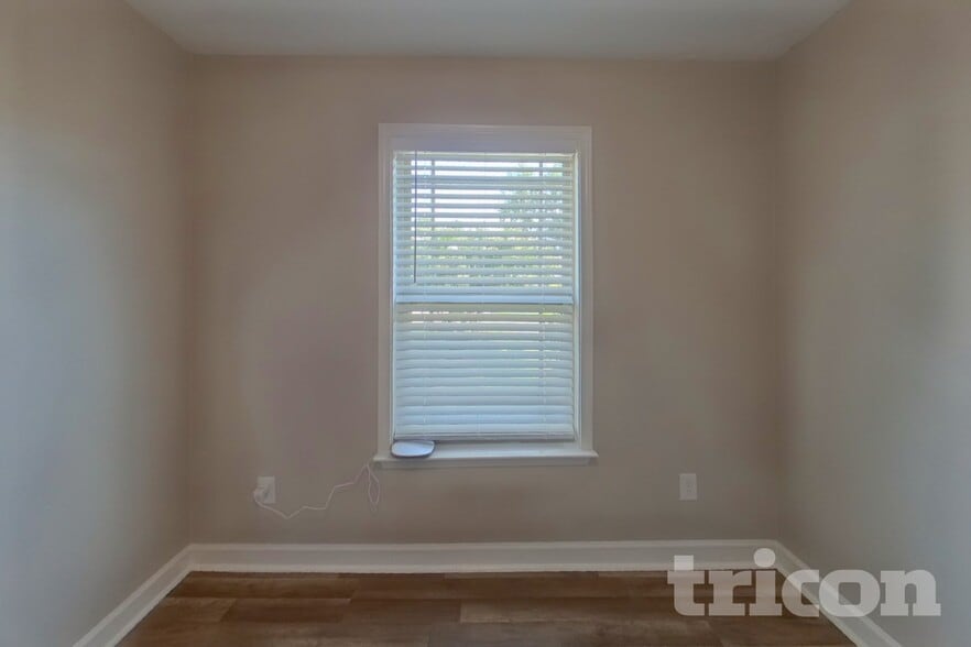 Building Photo - 456 Blairwood Ct