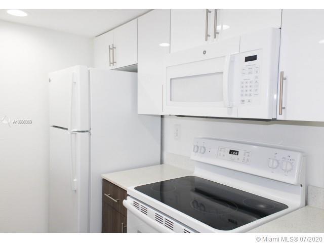Building Photo - 1335 W 49th Pl