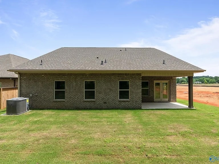 Backyard - 104 Striker Ln