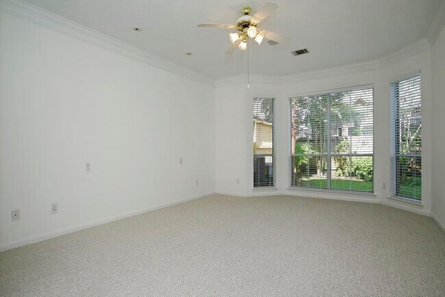 Building Photo - 6902 Afton Woods Dr