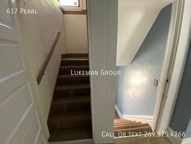 Building Photo - 617 Pearl-