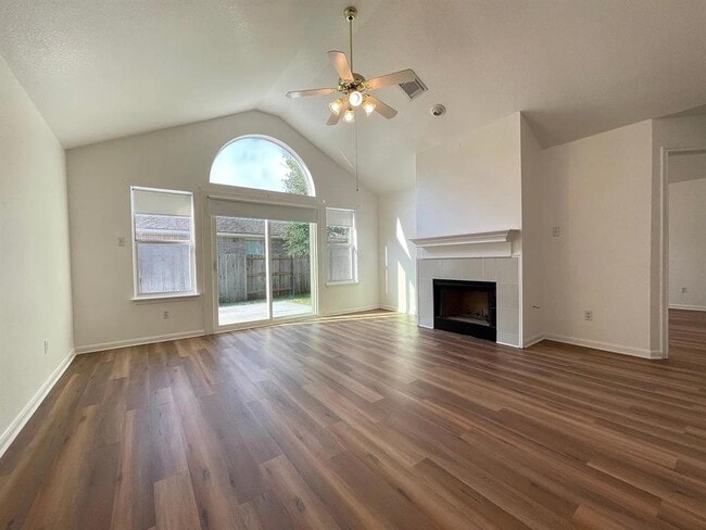 Building Photo - 9001 Wildwater Way