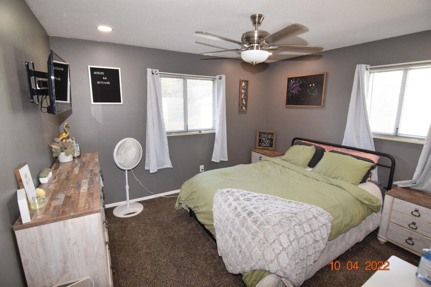 Building Photo - 408 Richard St