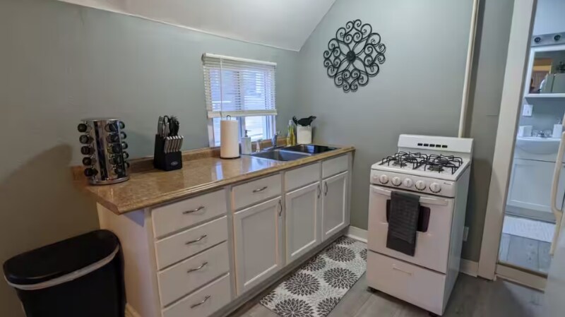 Building Photo - 150 12th St