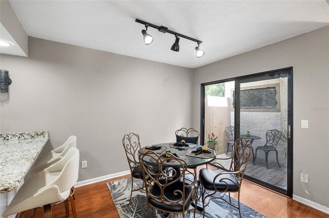Building Photo - 11520 Galleria Dr