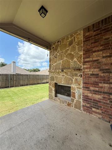 Building Photo - 5709 Centeridge Ln