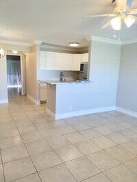 Building Photo - 740 Horizon W