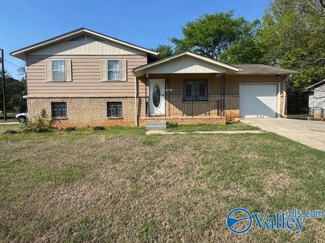 Building Photo - 522 Lisa Ln NW