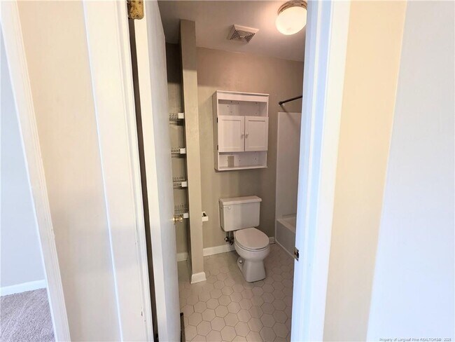 Building Photo - 1179 Butterwood Cir
