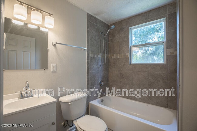 Building Photo - 3390 Stillman St