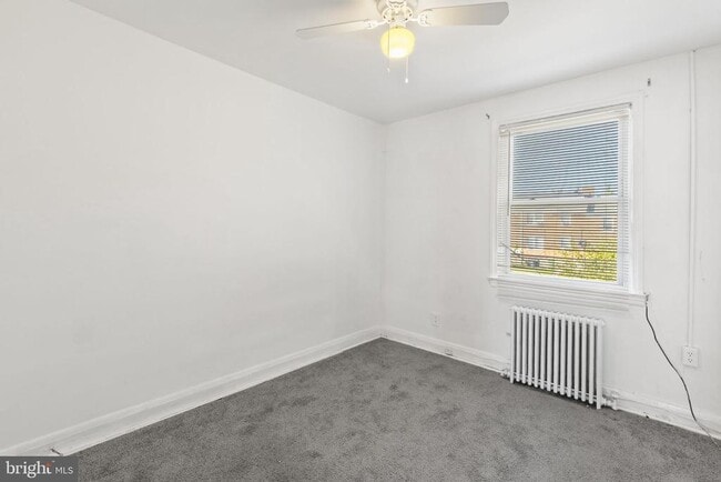 Building Photo - 5626 Midwood Ave