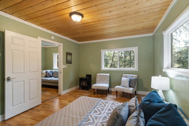 Building Photo - Serene Felton Retreat – Spacious Home Nest...