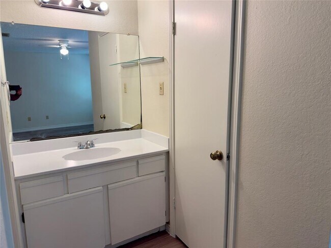 Building Photo - 2618 Alcott Ln