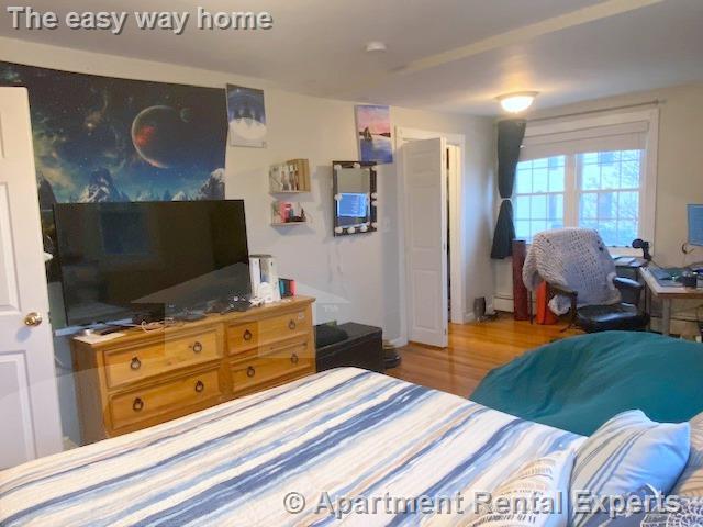 Building Photo - 519 Main St