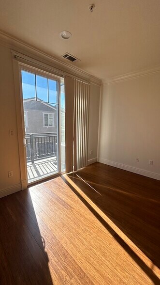 living room - deck - 3408 Fostoria Way