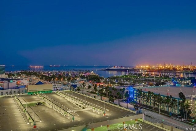 Building Photo - 411 W Seaside Way