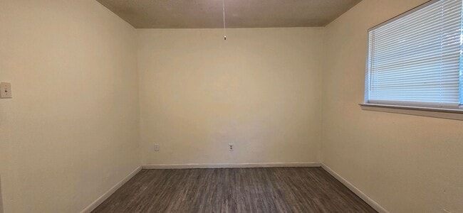 Building Photo - 314 Tammy Lynn Dr