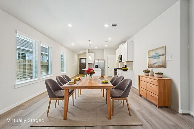 Building Photo - 16703 Sterling Clf St