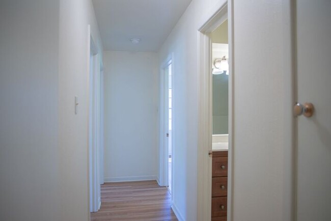 Building Photo - Available Now! 3 Bedroom 2 Bath Near TJC!