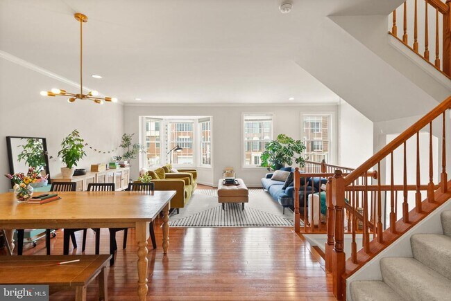 Building Photo - 12922 Starters Ln