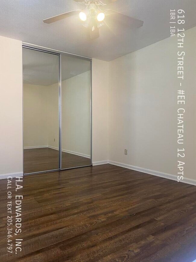 Building Photo - 618 12th St