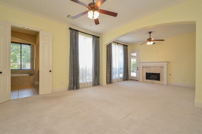 Building Photo - 27411 Robillard Springs Ln