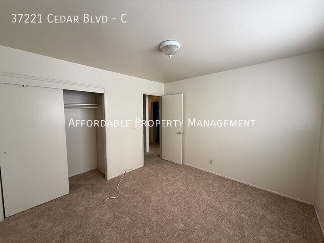 Building Photo - 37221 Cedar Blvd