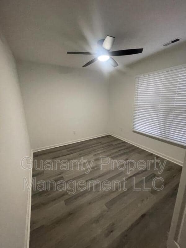 Building Photo - 8029 McGuire Dr