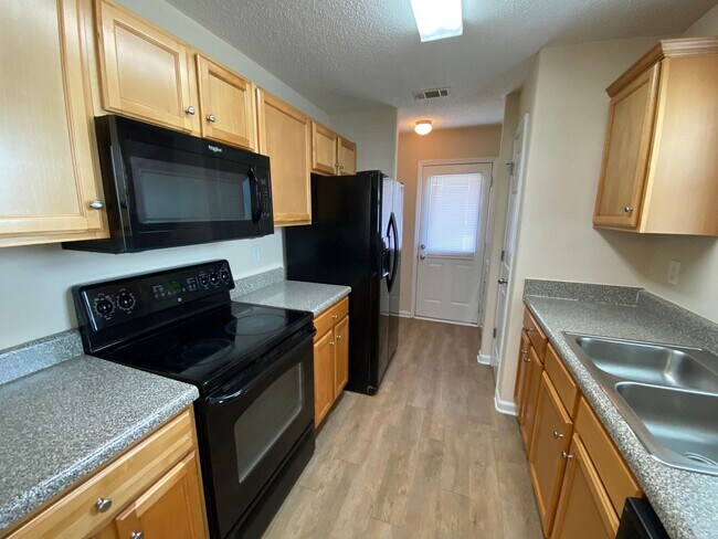 Building Photo - BRIDGEWATER HOME! PRE-LEASING FOR AUGUST 2026!