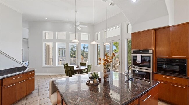 Building Photo - 5509 Cuesta Verde