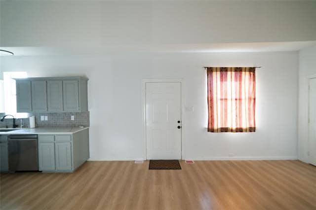 Building Photo - 954 Lloyd's Rd