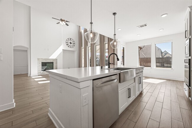 Building Photo - 26307 Aurora Vly Wy