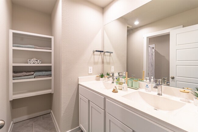 Building Photo - 3020 Stock Orch Ln