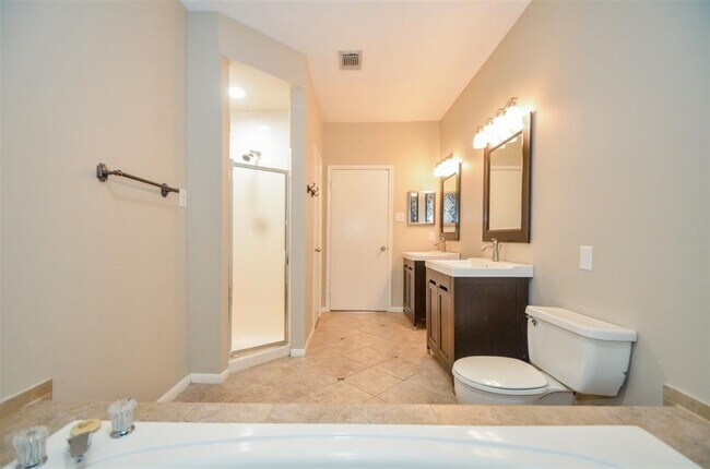 Building Photo - 8075 El Mundo St