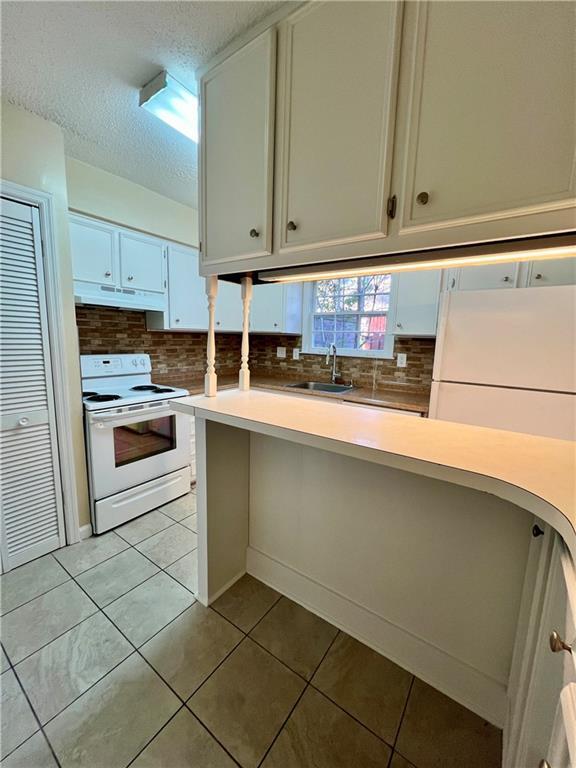 Building Photo - 3888 York Pl