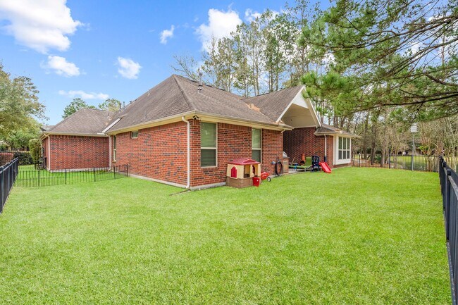 Building Photo - 31114 Lakeview Bend Ln