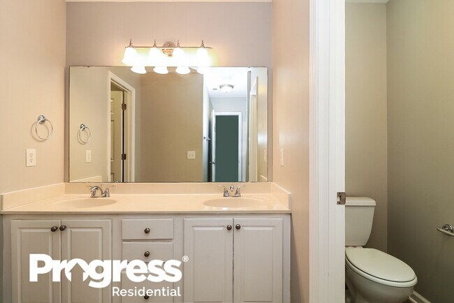 Building Photo - 42 Stafford Ct