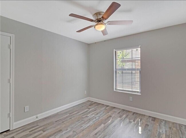 Building Photo - 1614 Doubletree Dr