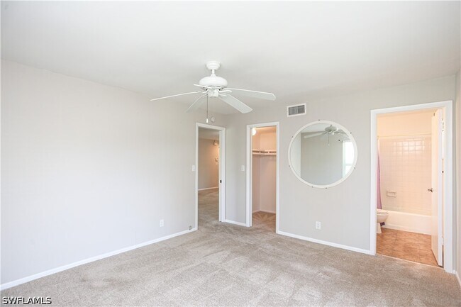 Building Photo - 221 Cypress Way E