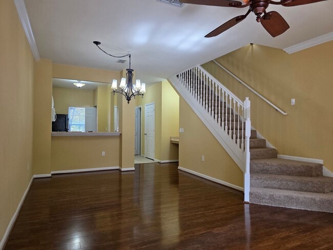 Building Photo - FOR RENT, 2 bedroom 2.5 bathroom townhouse