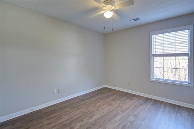 Building Photo - 1109 Rook Pl