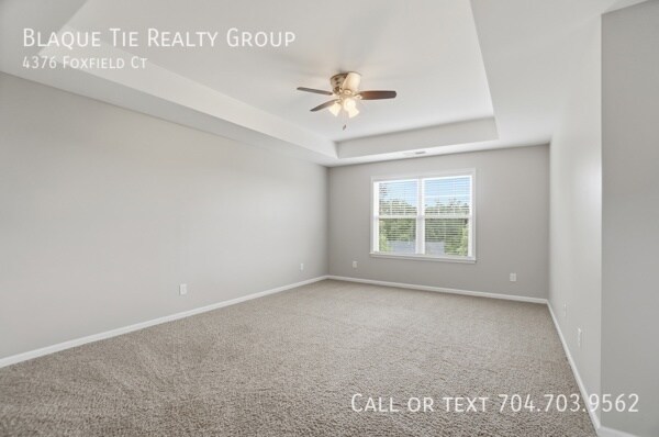Building Photo - 4376 Foxfield Ct