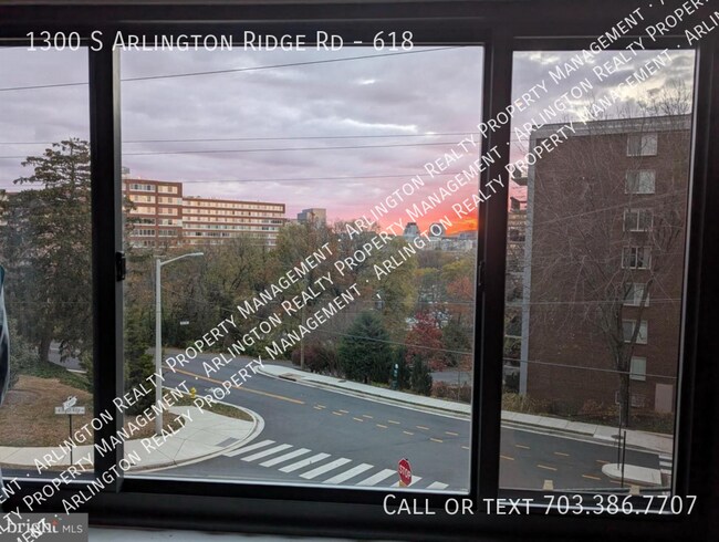 Building Photo - 1300 S Arlington Ridge Rd