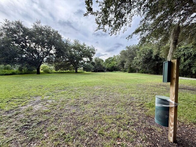 Building Photo - 8716 Canopy Oaks Dr